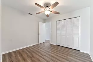 271 NW 15th St, Boca Raton, FL 33432 - Photo 19