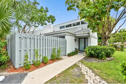 271 NW 15th Street, Boca Raton, FL 33432 - Photo 3