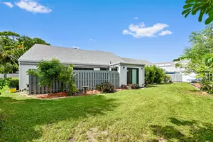 271 NW 15th St, Boca Raton, FL 33432 - Photo 35
