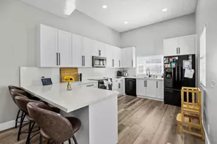 561 Nettles Blvd, Jensen Beach, FL 34957 - Photo 11