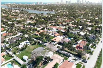 1323 Lincoln Street, Hollywood, FL 33019 - Photo 23