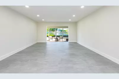 604 Laconia Circle, Lake Worth, FL 33467 - Photo 9