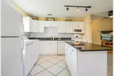 11 Vista Palm Lane #203, Vero Beach, FL 32962 - Photo 7