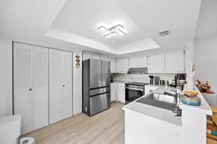 12049 Basin St N, Wellington, FL 33414 - Photo 9