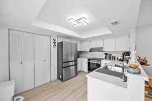 12049 Basin St N, Wellington, FL 33414 - Photo 9