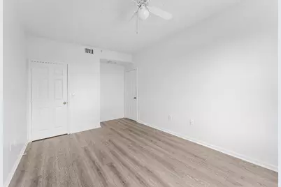 2100 Greenview Shores Boulevard #523, Wellington, FL 33414 - Photo 19