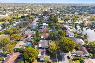 10213 SW 51st Street St, Cooper City, FL 33328 - Photo 33