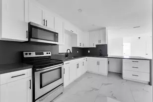 10213 SW 51st Street St, Cooper City, FL 33328 - Photo 9