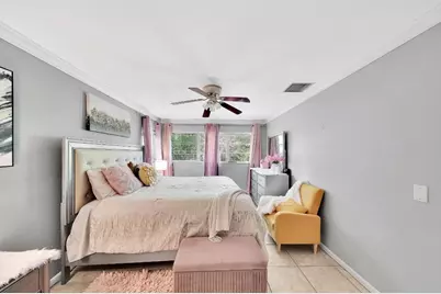 213 SE Eyerly Avenue, Port Saint Lucie, FL 34983 - Photo 11