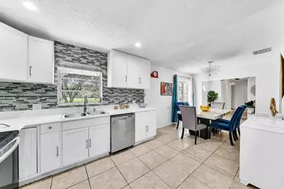 213 SE Eyerly Avenue, Port Saint Lucie, FL 34983 - Photo 27