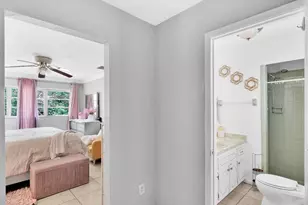 213 SE Eyerly Ave, Port Saint Lucie, FL 34983 - Photo 15