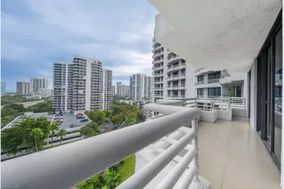 3300 NE 192 Street #1108, Aventura, FL 33180 - Photo 13