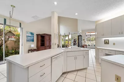 12866 Touchstone Place, Palm Beach Gardens, FL 33418 - Photo 7