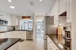 201 Venetian Dr, Delray Beach, FL 33483 - Photo 15