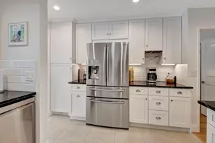 201 Venetian Dr, Delray Beach, FL 33483 - Photo 17