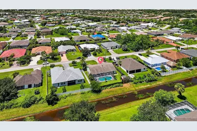 2631 SW Fair Isle Road, Port Saint Lucie, FL 34987 - Photo 5