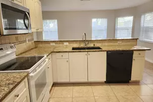 1516 SW Escobar Ln, Port Saint Lucie, FL 34953 - Photo 5