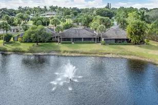 11683 Wimbledon Cir, Wellington, FL 33414 - Photo 51