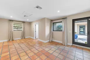 11683 Wimbledon Cir, Wellington, FL 33414 - Photo 27