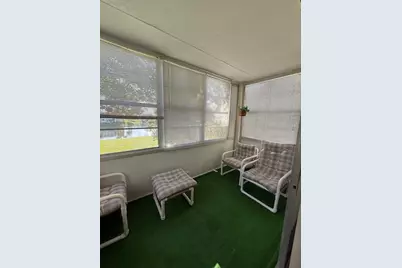 321 Lake Evelyn Drive, West Palm Beach, FL 33411 - Photo 9