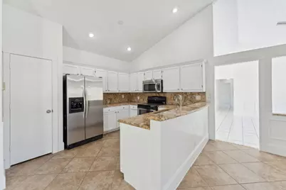 3855 Sabal Lakes Road, Delray Beach, FL 33445 - Photo 7