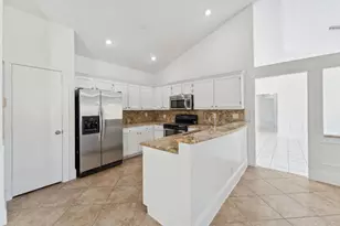 3855 Sabal Lakes Rd, Delray Beach, FL 33445 - Photo 7