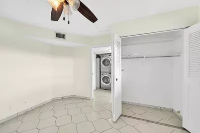 3524 Via Poinciana #604, Lake Worth, FL 33467 - Photo 9