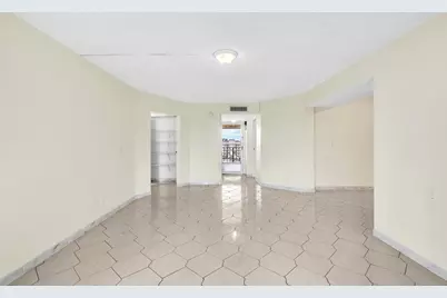 3524 Via Poinciana #604, Lake Worth, FL 33467 - Photo 15