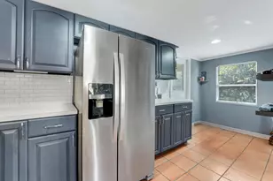 832 Lytle St, West Palm Beach, FL 33405 - Photo 11