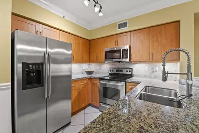 6450 Emerald Dunes Drive #304, West Palm Beach, FL 33411 - Photo 3