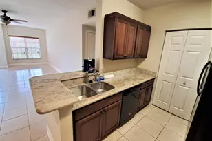 10276 Fox Trail Rd S, West Palm Beach, FL 33411 - Photo 5