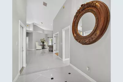 1052 W Shore Drive, West Palm Beach, FL 33406 - Photo 7