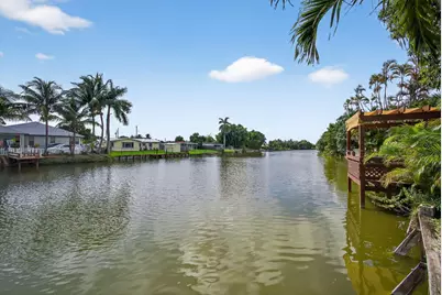 1052 W Shore Drive, West Palm Beach, FL 33406 - Photo 63