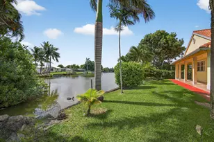 1052 W Shore Dr, West Palm Beach, FL 33406 - Photo 53