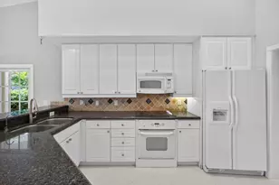 1052 W Shore Dr, West Palm Beach, FL 33406 - Photo 31