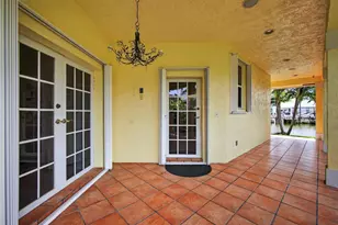 1052 W Shore Dr, West Palm Beach, FL 33406 - Photo 63