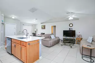 2065 SW Gemini Ln, Port Saint Lucie, FL 34984 - Photo 11