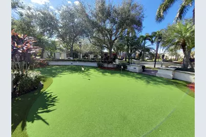 2204 Myrtlewood Circle E, Palm Beach Gardens, FL 33418 - Photo 23