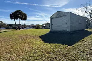 9185 100th Ct, Vero Beach, FL 32967 - Photo 27