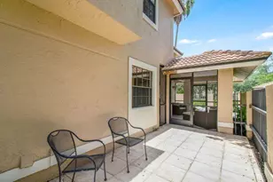 360 Prestwick Cir, Palm Beach Gardens, FL 33418 - Photo 21