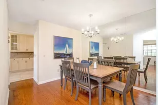 360 Prestwick Cir, Palm Beach Gardens, FL 33418 - Photo 7