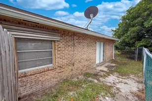 2682 Hinda Rd, West Palm Beach, FL 33403 - Photo 13