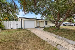 173 SE Placita Ct, Port Saint Lucie, FL 34983 - Photo 9