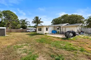 173 SE Placita Ct, Port Saint Lucie, FL 34983 - Photo 23