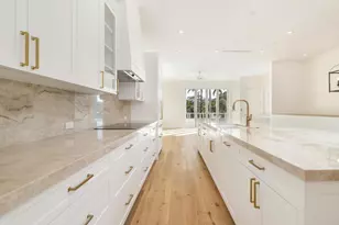 261 Royal Poinciana Way, Palm Beach, FL 33480 - Photo 7