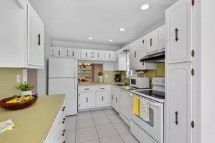 8351 Sands Point Blvd, Tamarac, FL 33321 - Photo 13