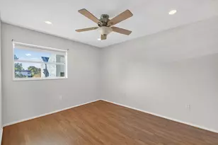 8351 Sands Point Blvd, Tamarac, FL 33321 - Photo 19