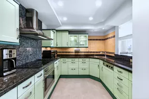 140 SE 5th Ave, Boca Raton, FL 33432 - Photo 9