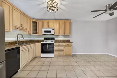 5612 SE Riverboat Drive #104, Stuart, FL 34997 - Photo 13