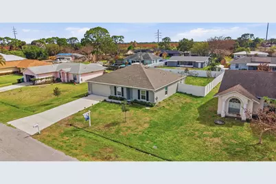 684 SE Crescent Avenue, Port Saint Lucie, FL 34984 - Photo 37